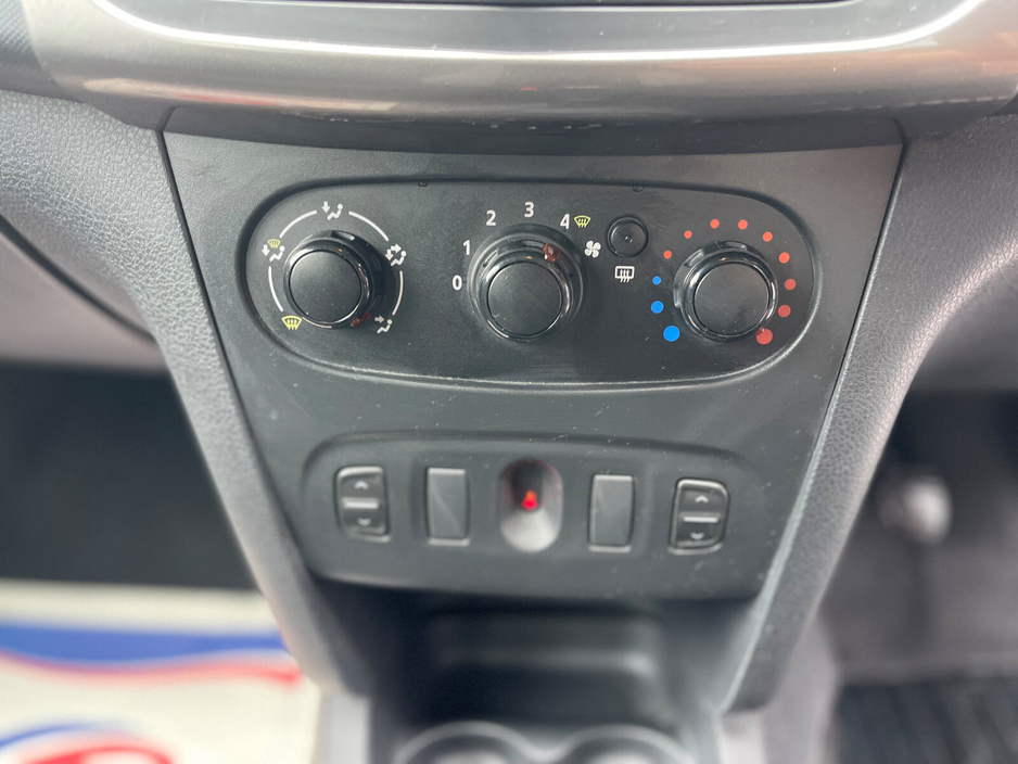 Dacia Logan — thumbnail 16