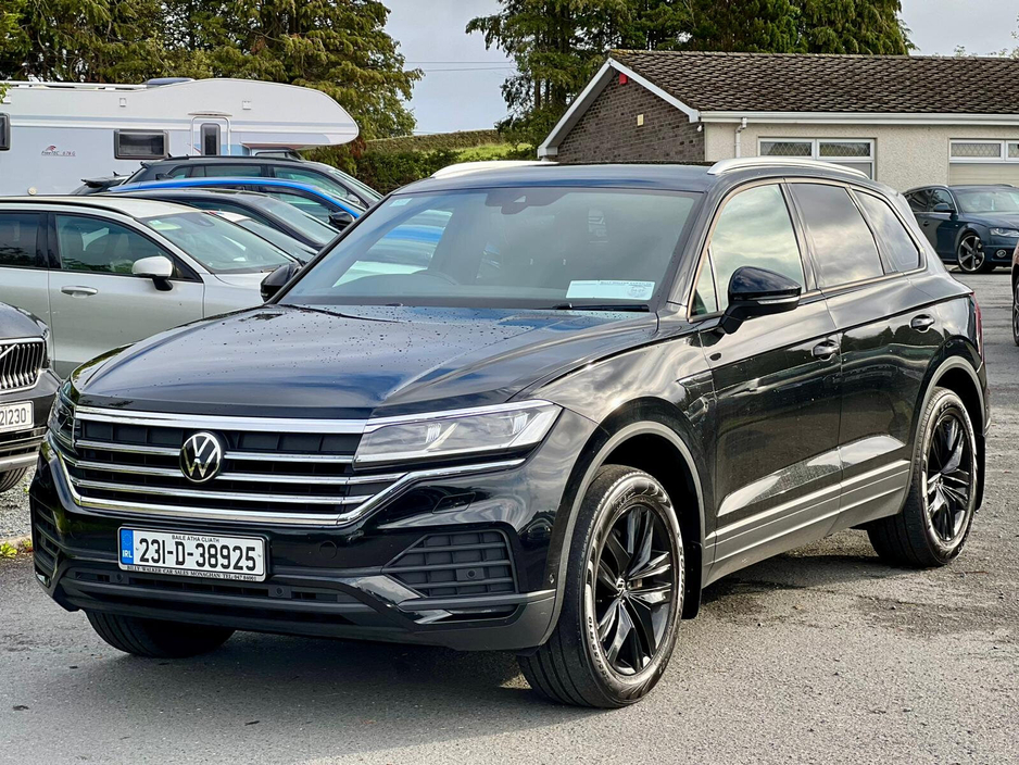 2023 Volkswagen Touareg 3L Diesel For Sale Images