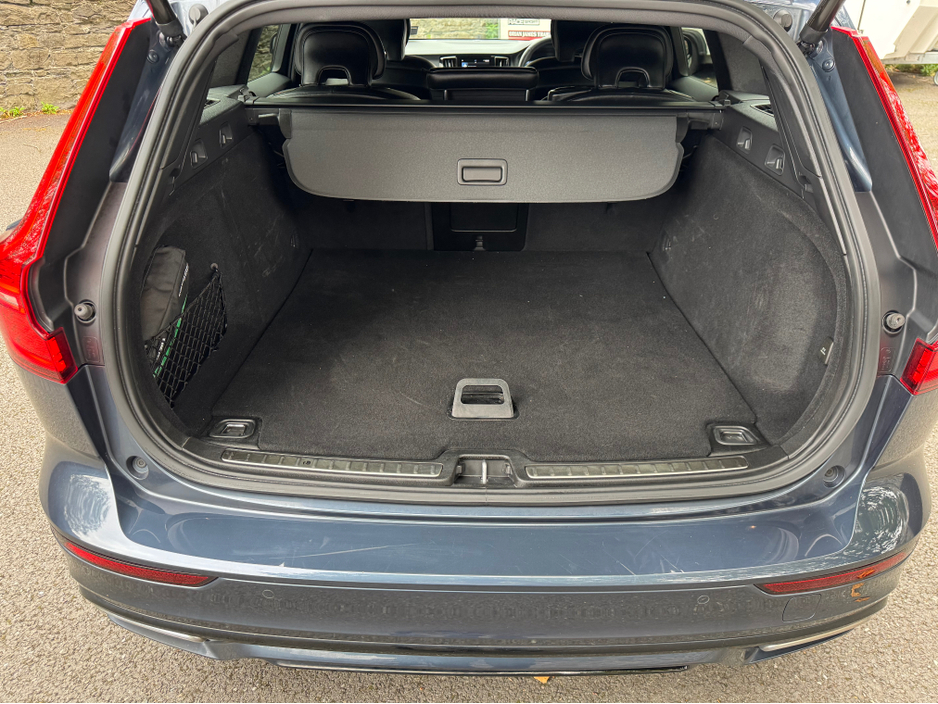 2021 Volvo V60 2L Petrol Plug-in Hybrid For Sale Images