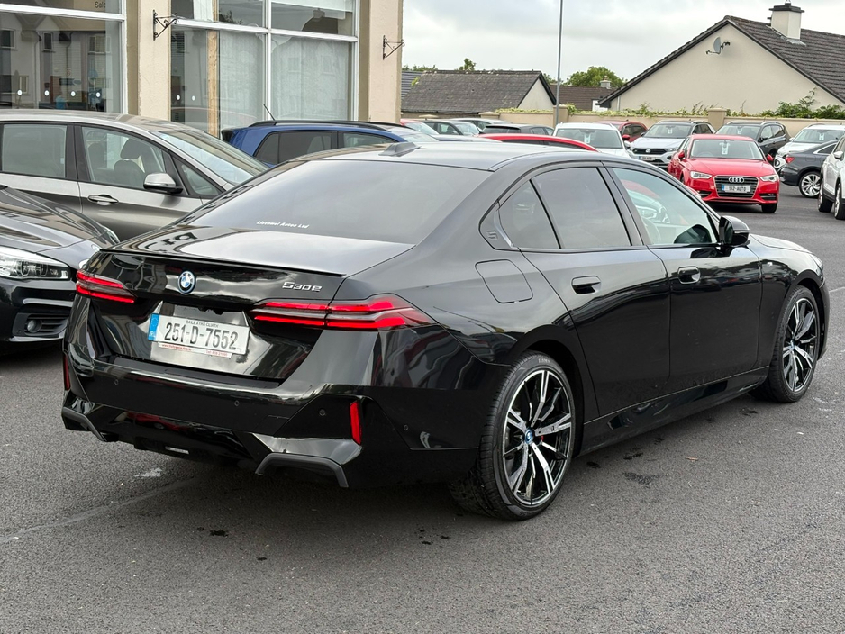 2025 BMW 5 Series 2L Petrol Plug-in Hybrid For Sale Images