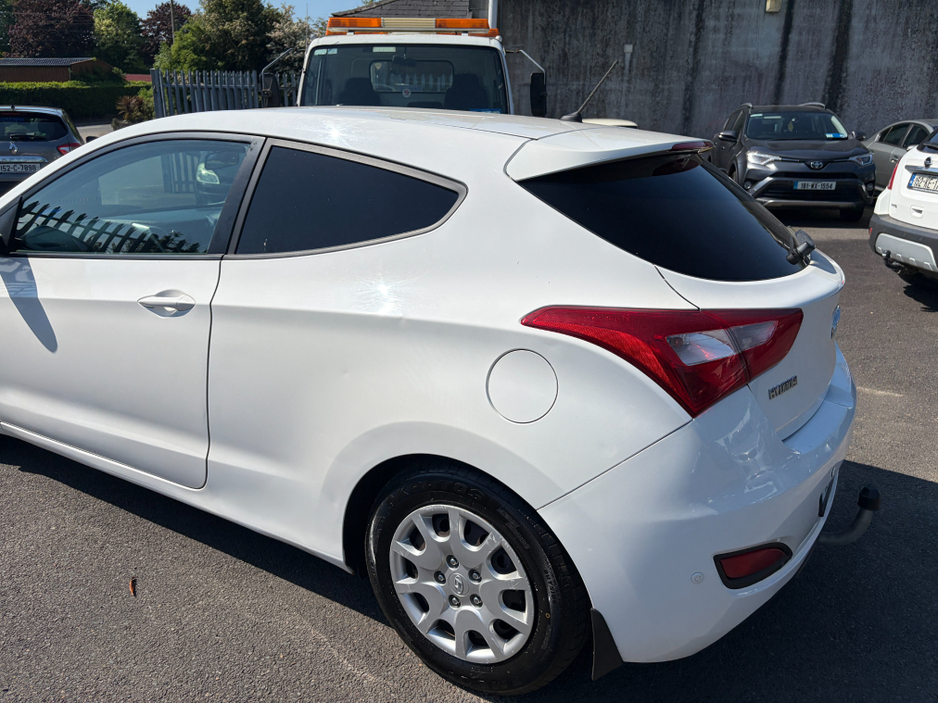 2015 Hyundai i30 1.4L Diesel For Sale Images