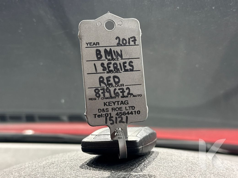 BMW 1 Series 1.5 118i AUTOMATIC - REVERSE CAMERA — thumbnail 17