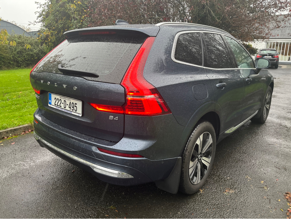 2022 Volvo XC60 2L Diesel For Sale Images