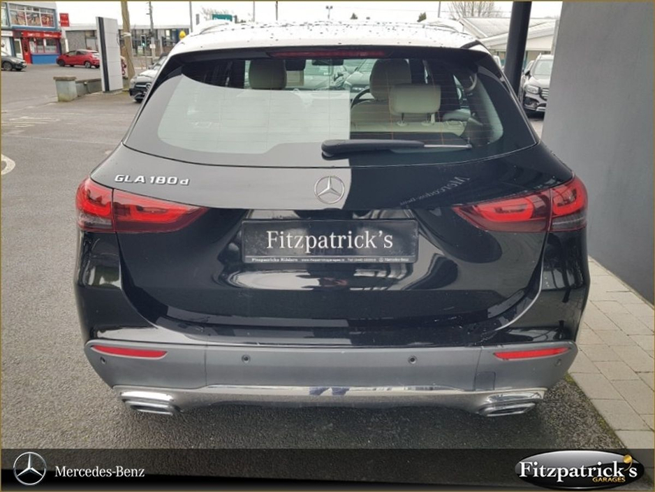 Mercedes-Benz GLA Class GLA 180 d A/T Progressive — thumbnail 14