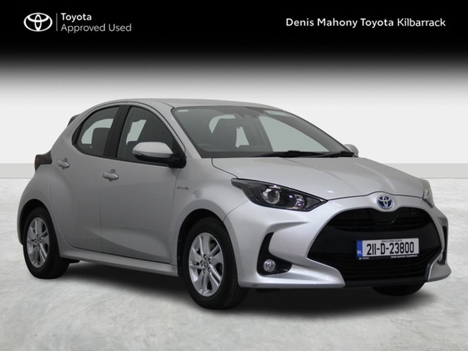 Toyota Yaris Hybrid Luna