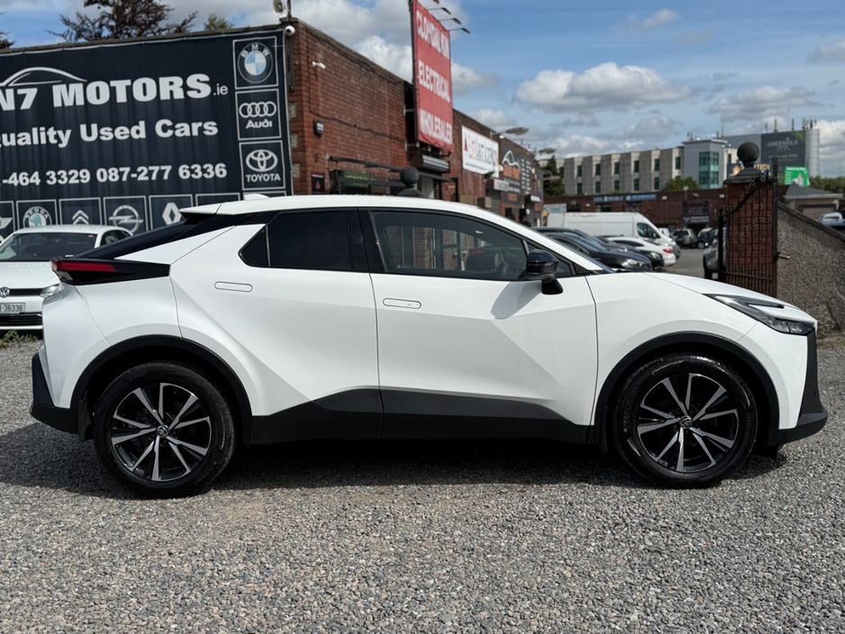 2025 Toyota C-HR 1.8L Petrol Hybrid For Sale Images