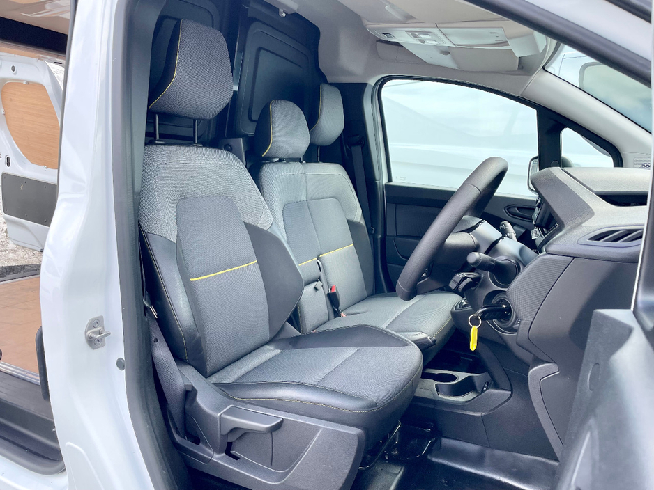 2023 Renault Kangoo 1.5L Diesel For Sale Images