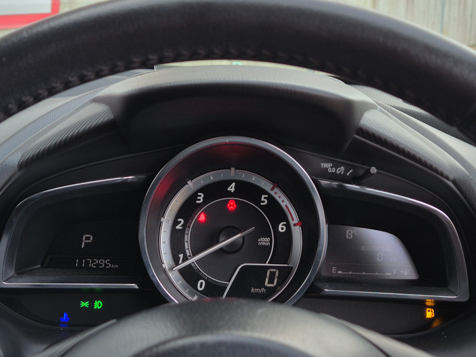 Mazda Demio — thumbnail 7