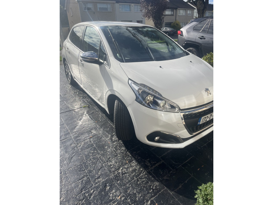 Peugeot 208 ALLURE 1.2 82 ECOMATIQUE S STT 4 — thumbnail 8