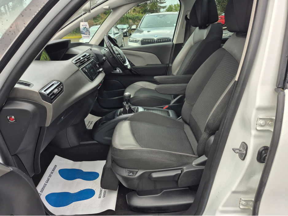 2016 Citroen Grand C4 Picasso 1.6L Diesel For Sale Images