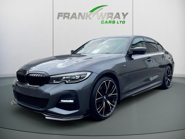 2021 BMW 3 SERIES 330 E M-SPORT AUTO**FULL LEATHER**REVERSE CAMERA**M-PERFORMANCE KIT**MINT**FSH**