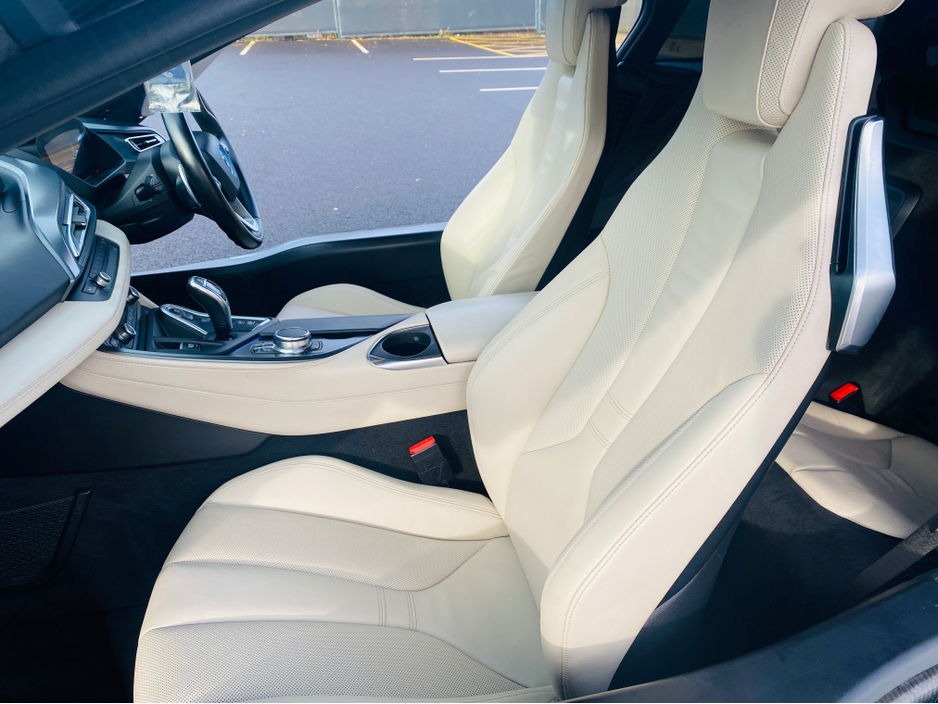 2017 BMW i8 1.5L Petrol Plug-in Hybrid For Sale Images