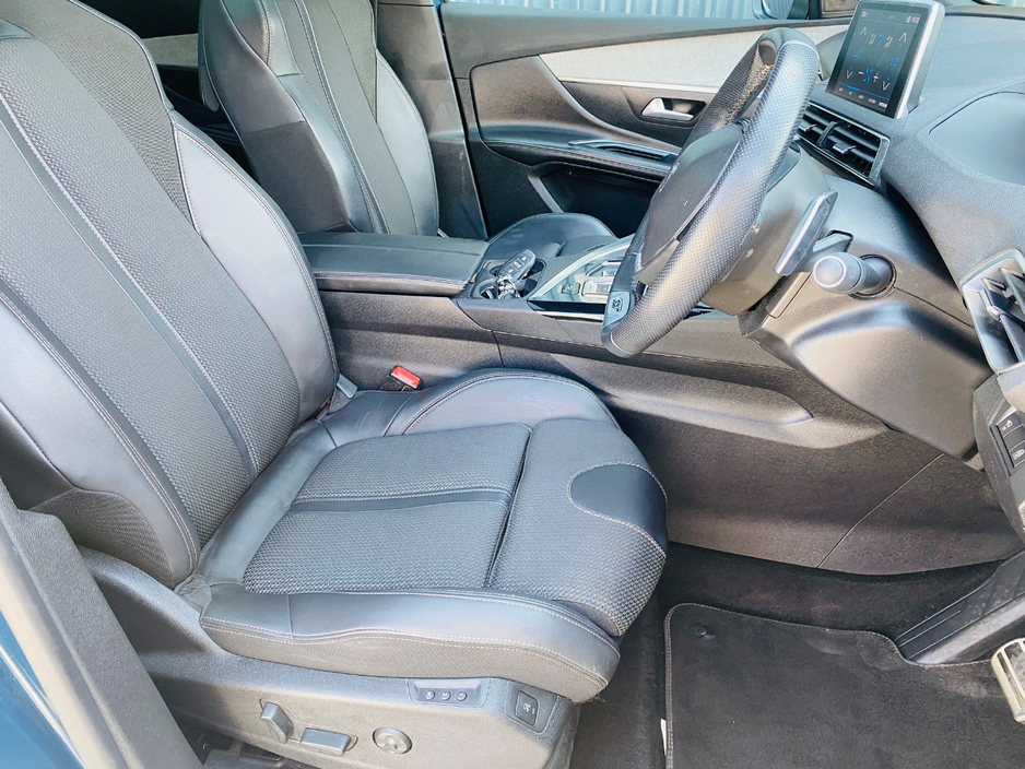 2022 Peugeot 5008 2L Diesel For Sale Images