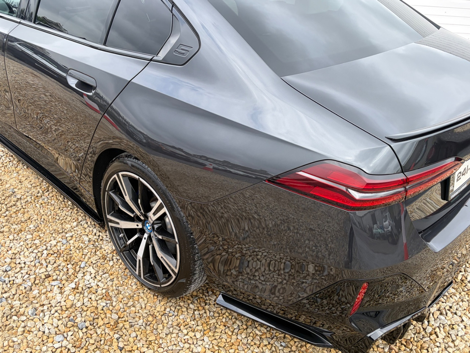 2024 BMW 5 Series 2L Petrol Plug-in Hybrid For Sale Images