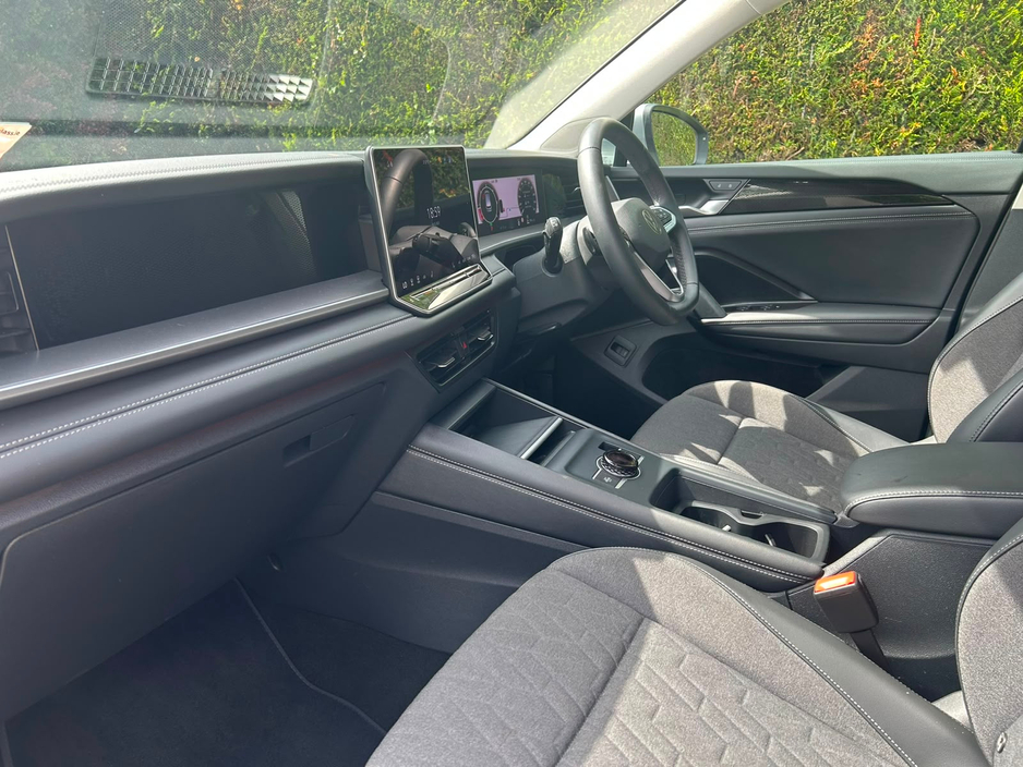 2025 Volkswagen Tayron 2L Diesel For Sale Images