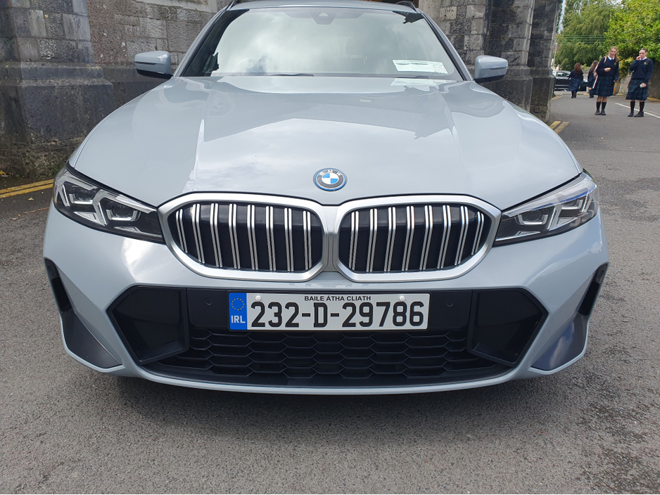 2023 BMW 3 Series 2L Petrol Plug-in Hybrid For Sale Images