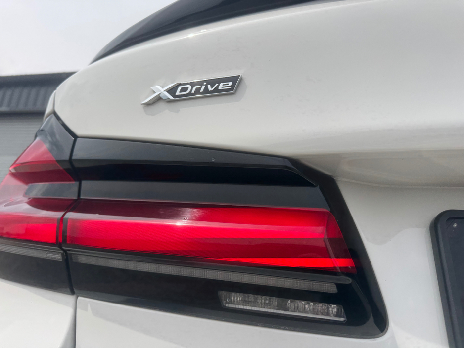 2023 BMW 5 Series 2.0L Diesel Hybrid For Sale Images