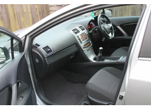 2014 Toyota Avensis 2L Diesel For Sale Images