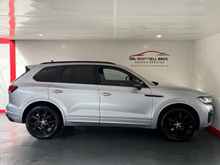 2019 Volkswagen Touareg 3L Diesel For Sale Images