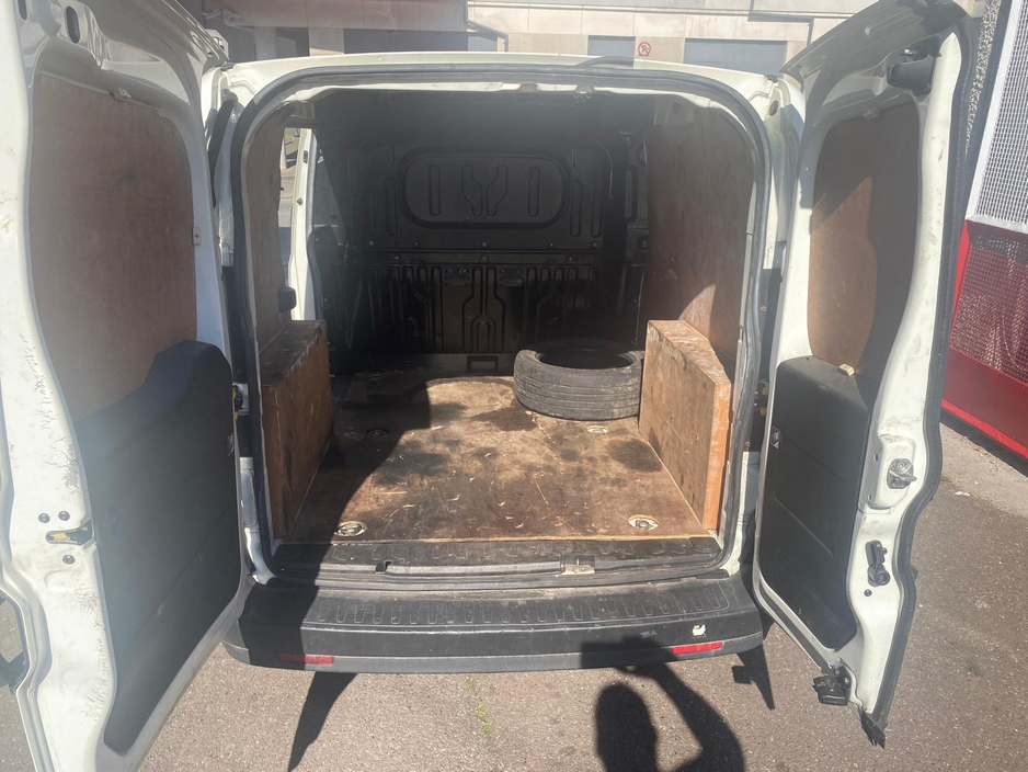 2015 Vauxhall Combo 1.2L Diesel For Sale Images