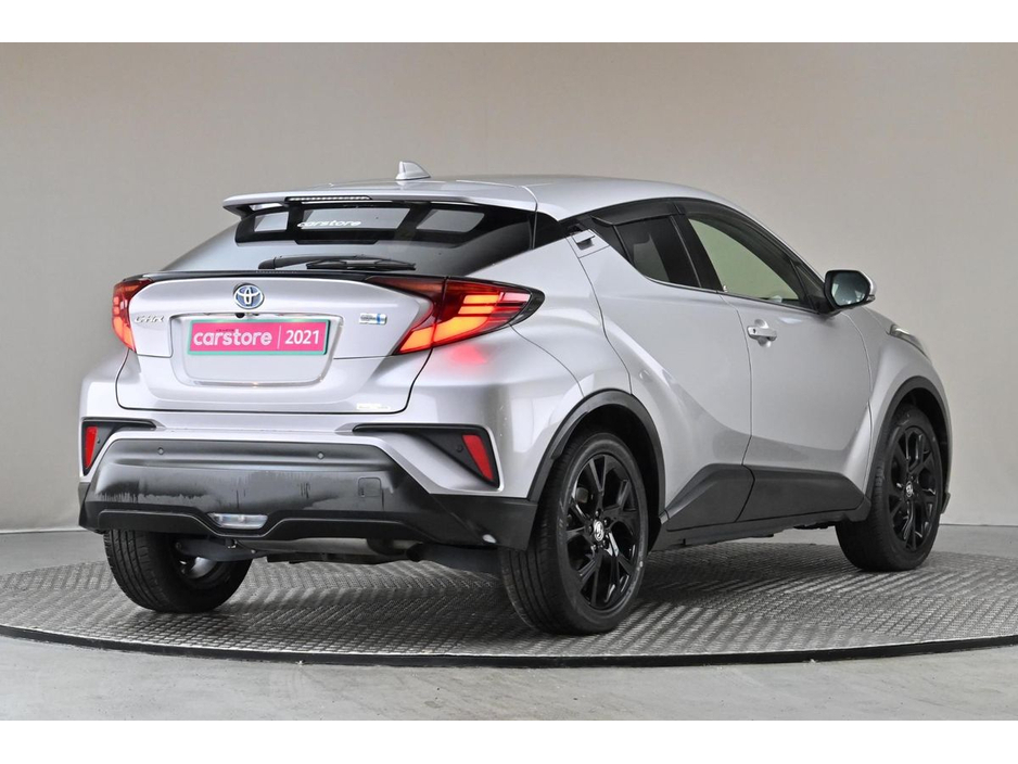 Toyota C-HR 1.8 HYBRID *HALF LEATHER*360 PAN CAM*PARK SENSORS* — thumbnail 9