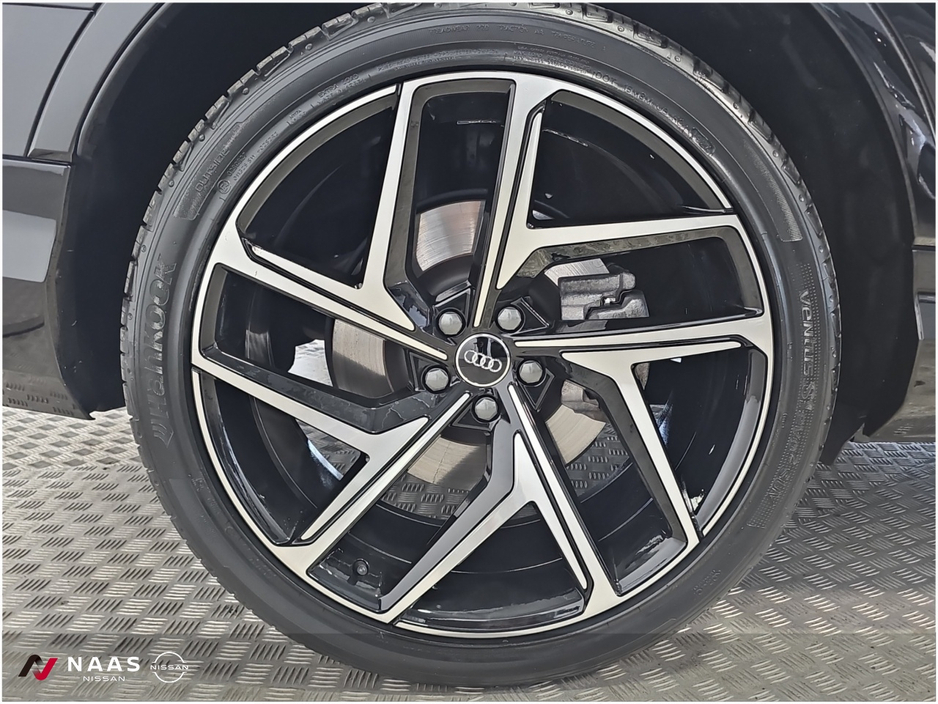 2025 Audi Q7 3L Petrol Plug-in Hybrid For Sale Images