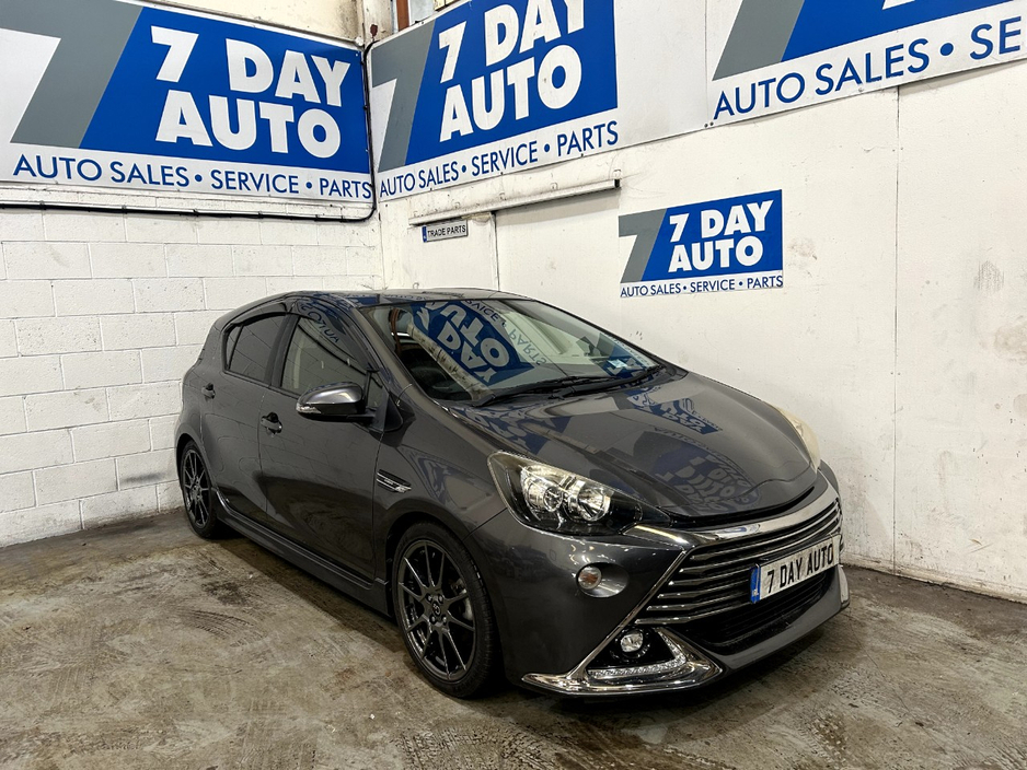 2016 Toyota Aqua For Sale Images