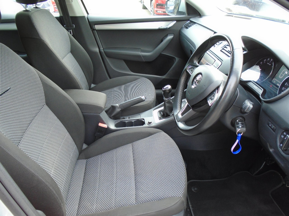 2017 Skoda Octavia 1.6L Diesel For Sale Images
