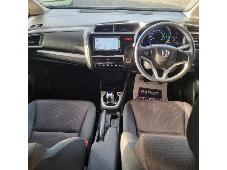 Honda Fit 2015 Honda Fit/ Jazz Automatic Hybrid — thumbnail 9