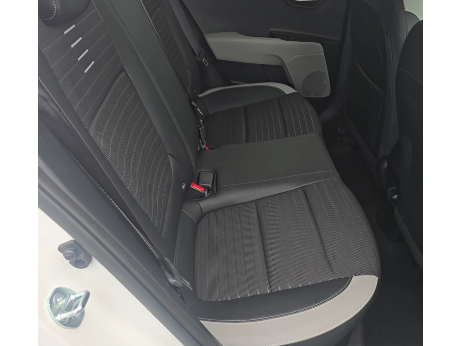 2026 Kia Stonic 1L Petrol Hybrid For Sale Images