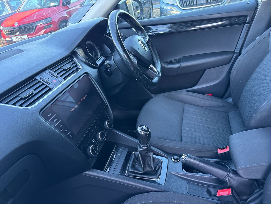 2018 Skoda Octavia 1L Petrol For Sale Images