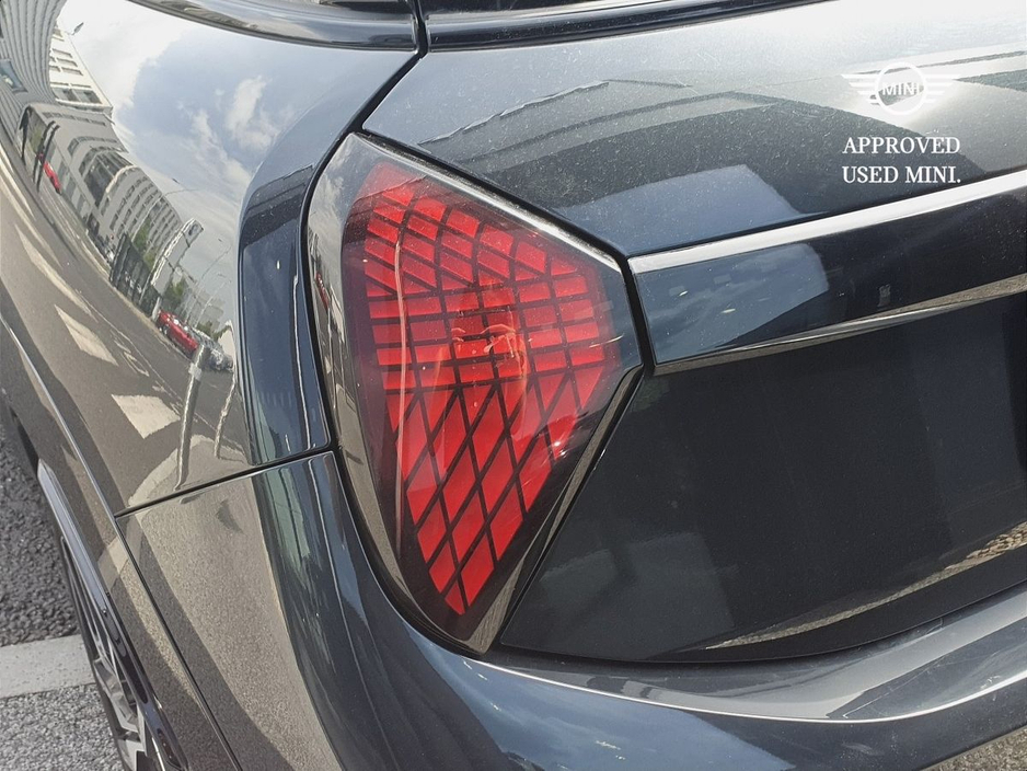 2024 MINI Hatch 2L Petrol For Sale Images