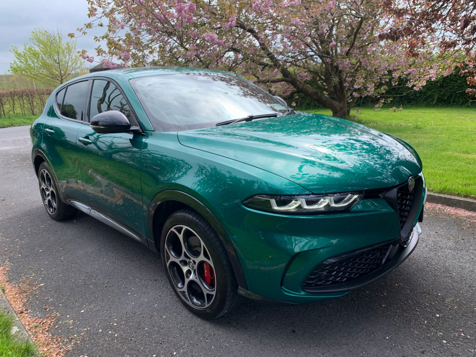 2023 Alfa Romeo Tonale 1.3L Petrol Plug-in Hybrid For Sale Images