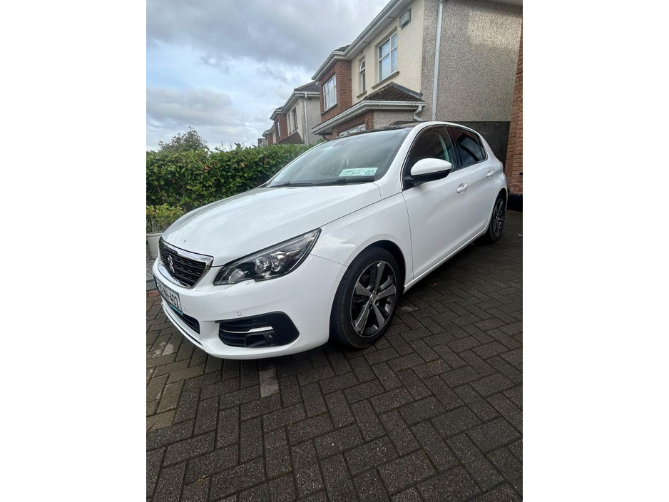 Peugeot 308 B6 ALLURE 1.2 110 6.2 4DR