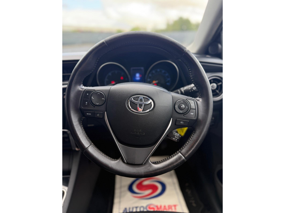 2015 Toyota Auris 1.6L Diesel For Sale Images