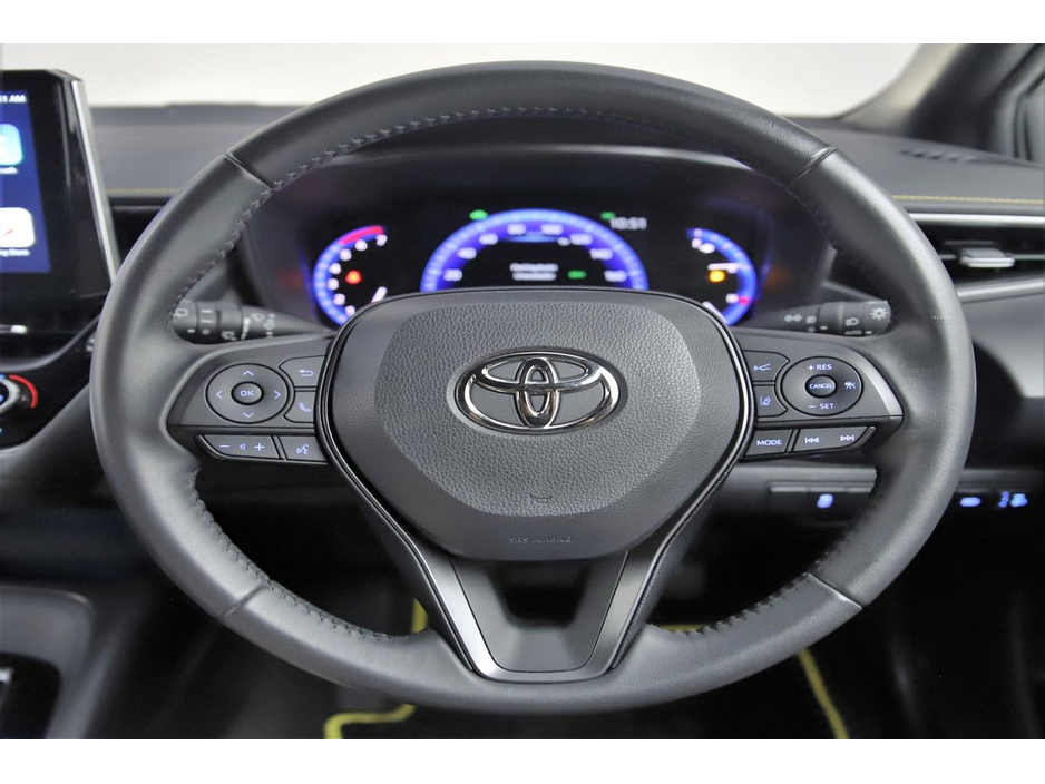 Toyota Corolla 1.8 HYBRID SPORT *BI-TONE ROOF*HALF LEATHER SPORT SEATS*REVERSE CAM* — thumbnail 13