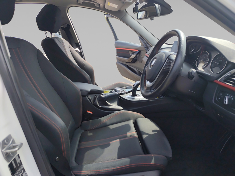 BMW 3 Series 2.0 Petrol Auto — thumbnail 9