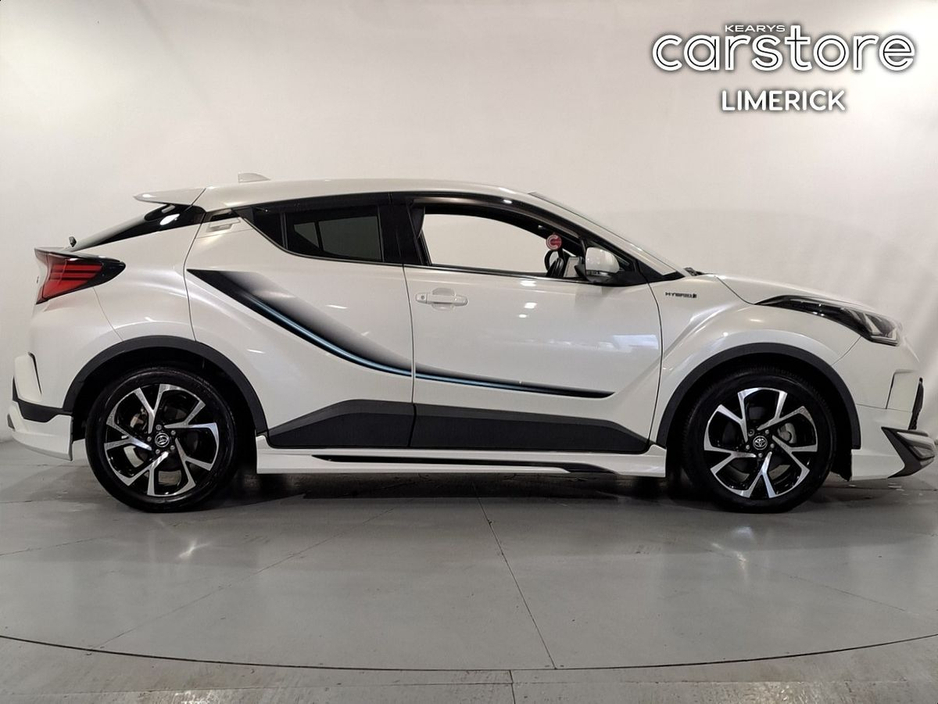 Toyota C-HR 1.8 HYBRID — thumbnail 2