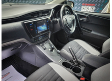 2018 Toyota Auris 1.8L Petrol Hybrid For Sale Images
