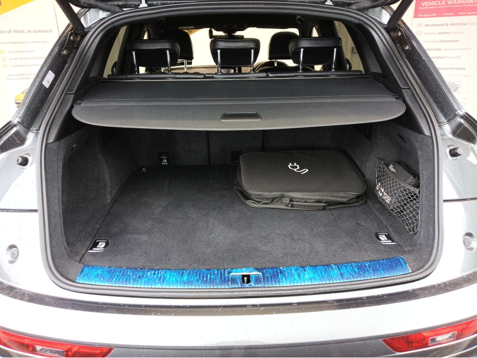 2021 Audi Q5 2L Petrol Plug-in Hybrid For Sale Images