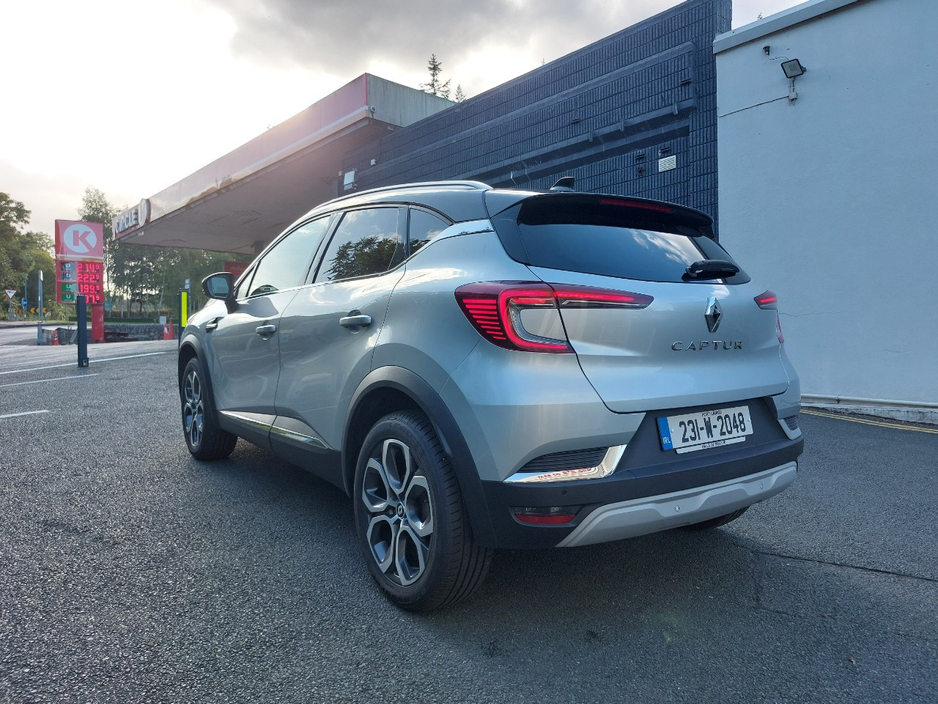 2023 Renault Captur 1L Petrol For Sale Images
