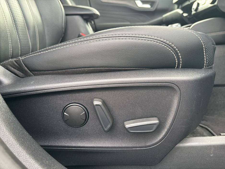 2022 Ford Kuga 2.5L Petrol Hybrid For Sale Images
