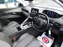 2020 Peugeot 5008 1.5L Diesel For Sale Images