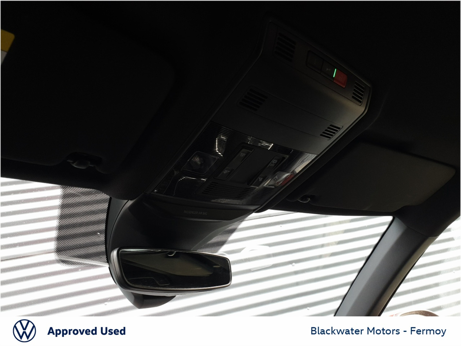 Volkswagen T-Roc 1.0TSI 110BHP R-LINE WITH REAR VIEW CAMERA — thumbnail 21