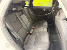 2014 Volvo V40 2L Diesel For Sale Images