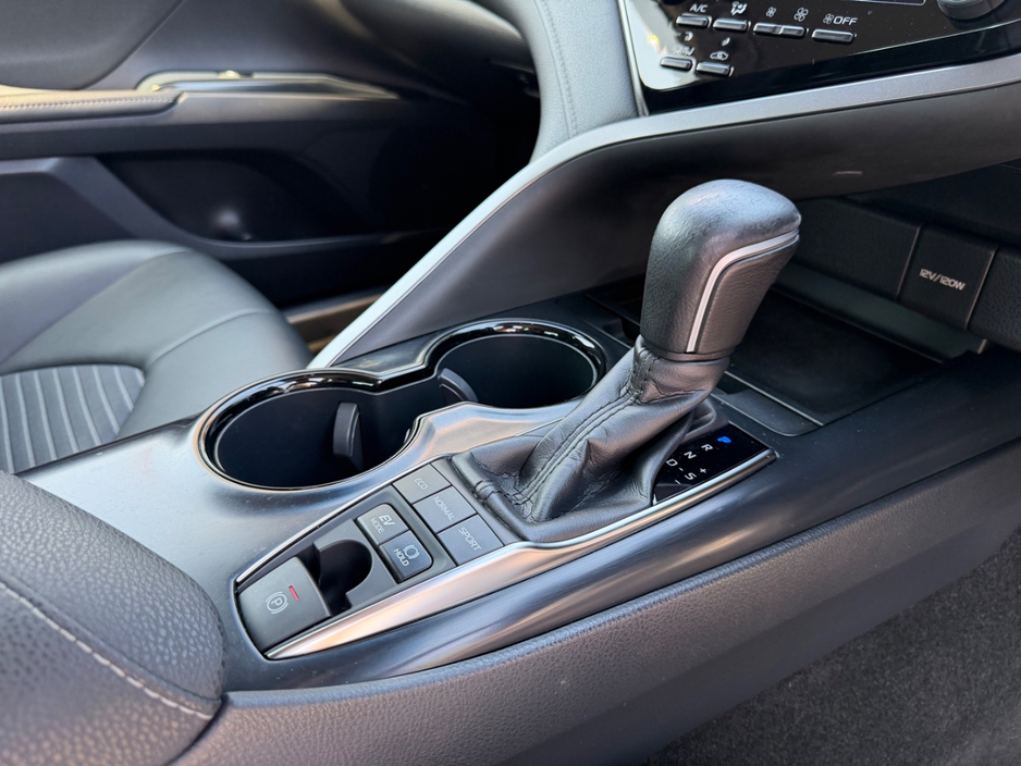 2019 Toyota Camry 2.5L Petrol Hybrid For Sale Images