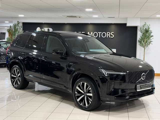 2025 VOLVO XC90 T8 PLUS AWD DARK=PAN ROOF//LOW MILES//AS NEW=FULL VOLVO SERVICE HISTORY=TAILORED FINANCE PACKAGES AVAILABLE=TRADE IN’S WELCOME