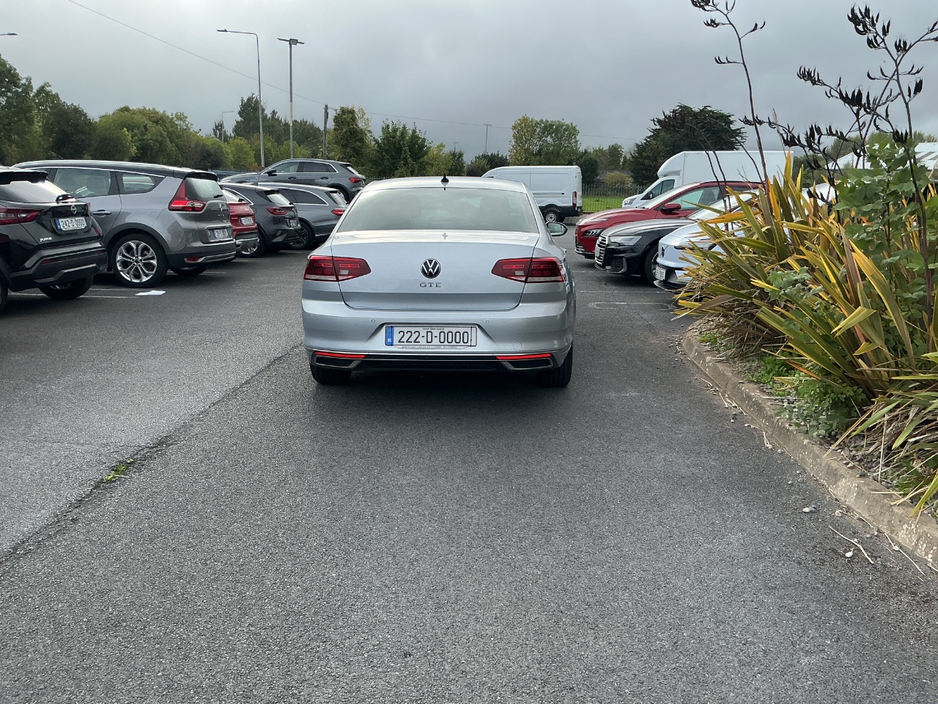 2022 Volkswagen Passat 1.4L Hybrid For Sale Images