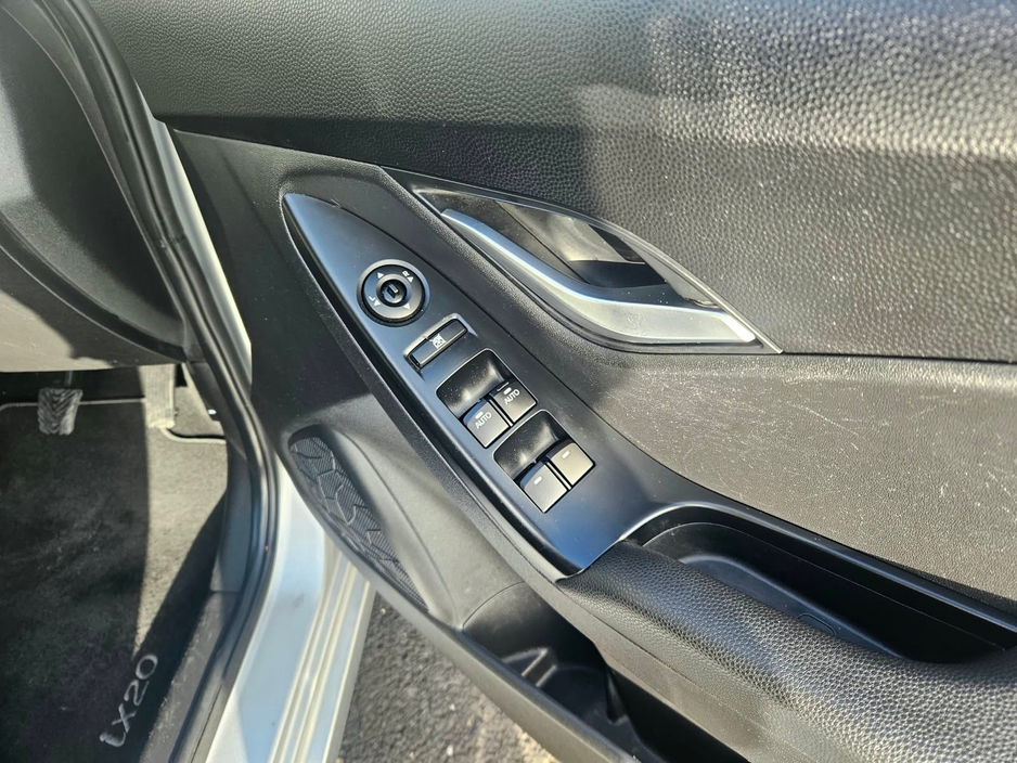 2016 Hyundai ix20 1.4L Petrol For Sale Images