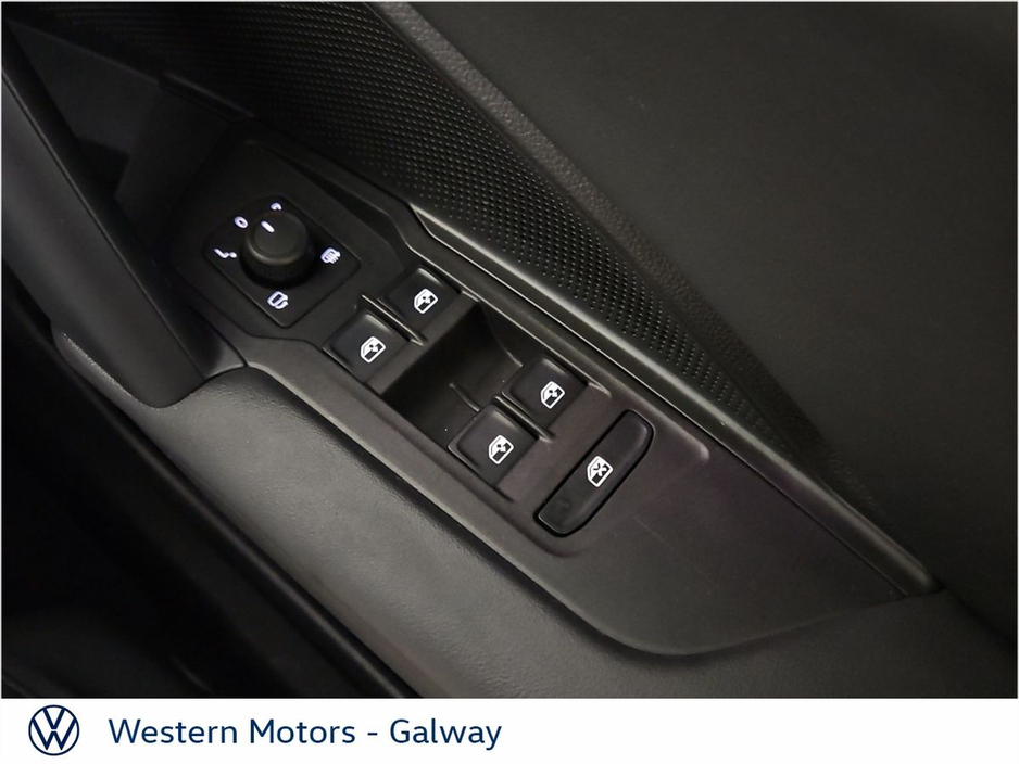 Volkswagen Tiguan Launch Edition 2.0 TDI 150HP DSG,New Model,18" Upgrade Alloys,Rear Camera,Digital Dash,App Connect,Elec Bootlid + much more — thumbnail 36